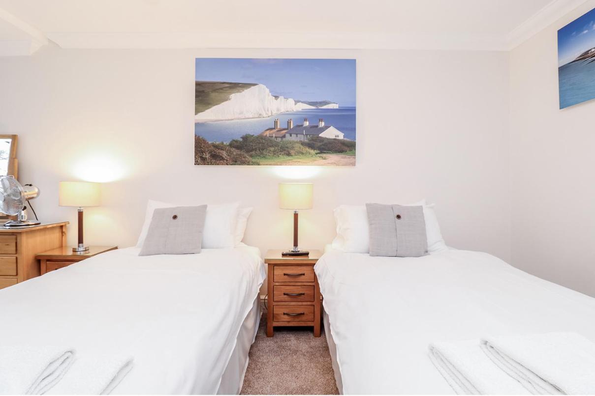 3 Queens Gardens Sea View Apartment AEGON International Esterno foto