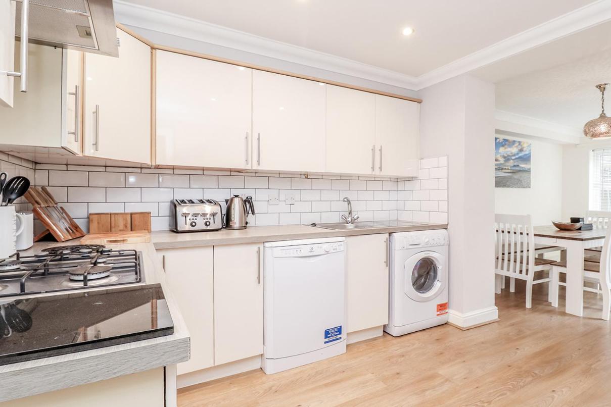 3 Queens Gardens Sea View Apartment AEGON International Esterno foto