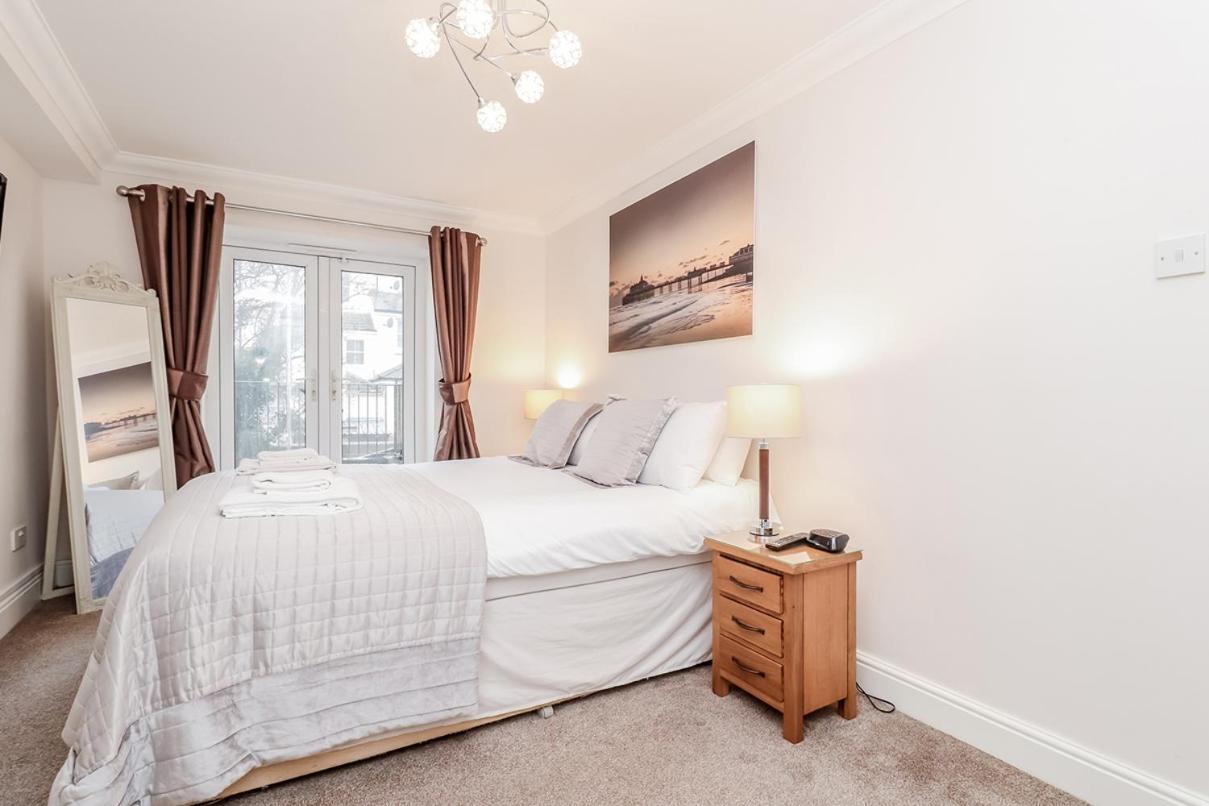 3 Queens Gardens Sea View Apartment AEGON International Esterno foto